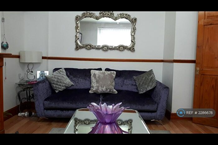 3 Bedroom Terraced House To Rent In Darley Gardens, Morden, SM4