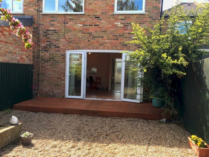 3 Bedroom Semi-Detached House To Rent In Windsor, SL4