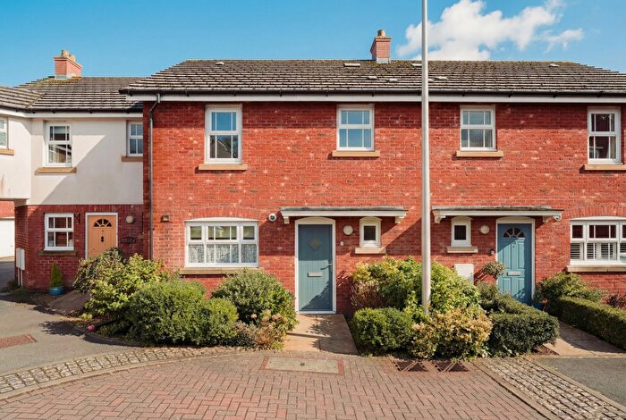 3 Bedroom Semi Detached House To Rent In Albert Close, Crediton, EX17