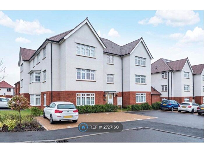 2 Bedroom Flat To Rent In Frost Close, Swanscombe, DA10