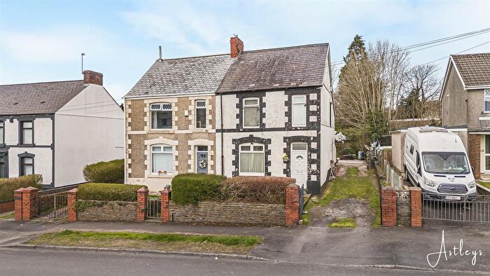 3 Bedroom Semi Detached House For Sale In Pengwern Road, Clase, Morriston, Swansea, SA6