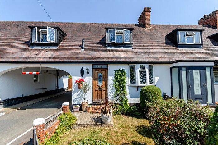 4 Bedroom Terraced House For Sale In Farm Close, Ickenham, UB10