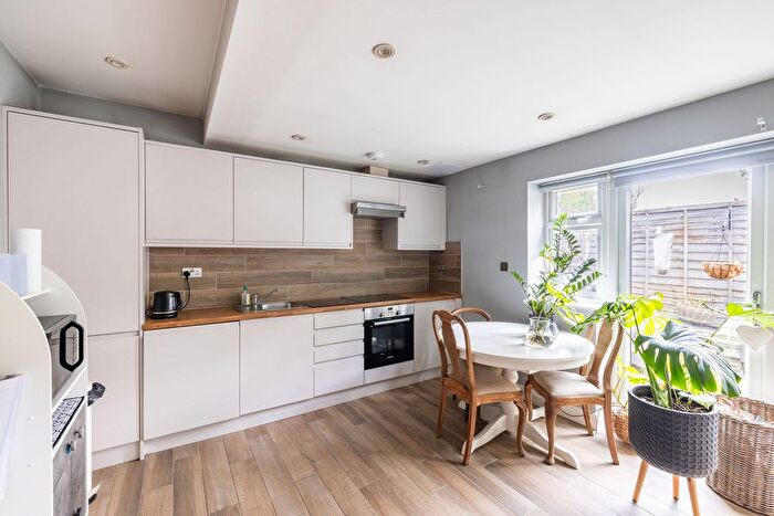 1 Bedroom Property To Rent In Gloucester Road, Emperor House, CR0