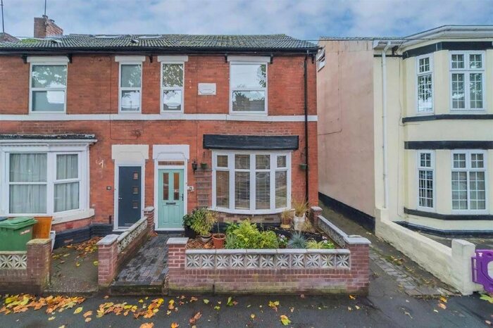 3 Bedroom Semi-Detached House To Rent In Allen Road, Whitmore Reans, Wolverhampton, WV6