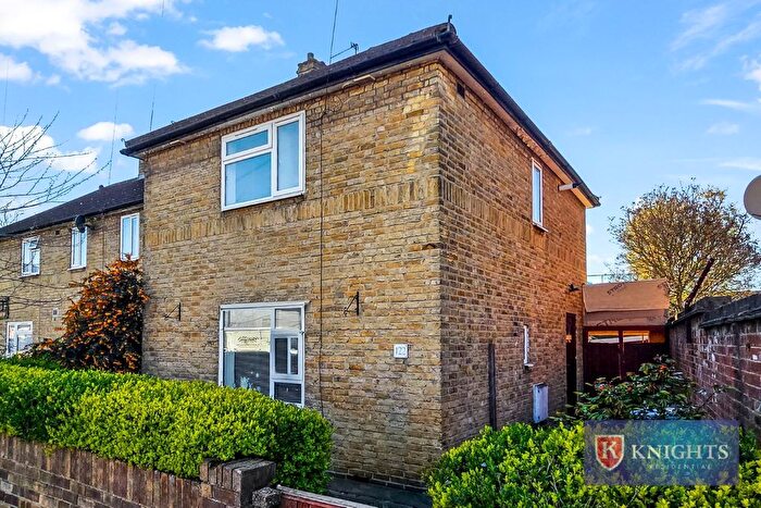 3 Bedroom End Terrace House For Sale In Brettenham Road, London, N18