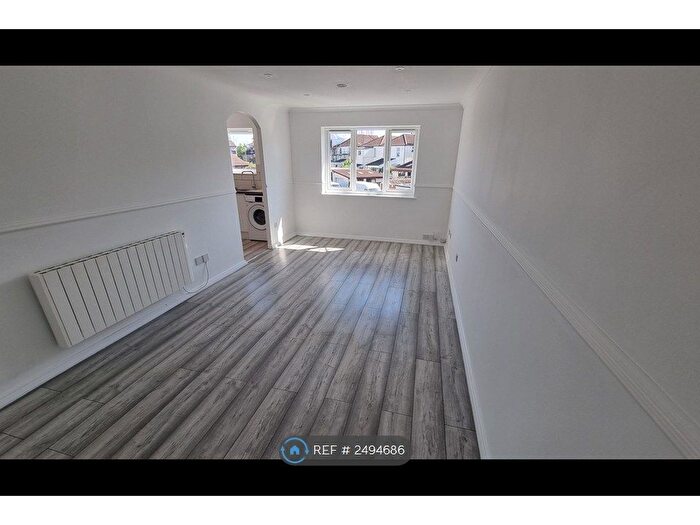1 Bedroom Flat To Rent In Roman Walk, Brislington, Bristol, BS4