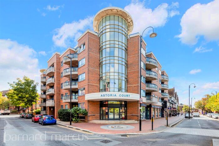 1 Bedroom Flat For Sale In High Street, Purley, CR8