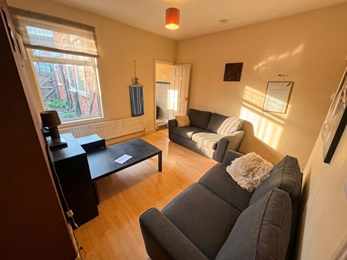 1 Bedroom House To Rent In Fashoda Road - Room, Selly Park, West Midlands, B29
