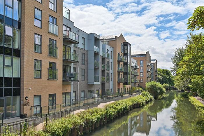 1 Bedroom Flat For Sale In The Embankment, Hemel Hempstead, HP3