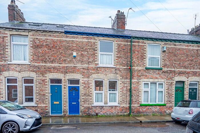 2 Bedroom Terraced House For Sale In Howe Street, York, YO24