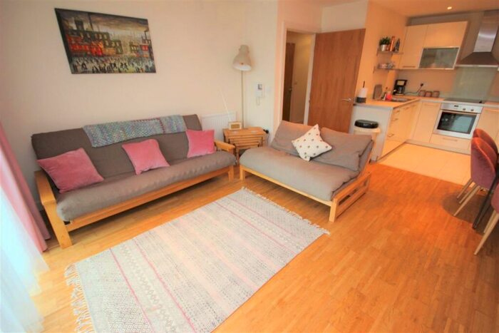 1 Bedroom Apartment To Rent In St Georges Island, Kelso Place Manchester, M15