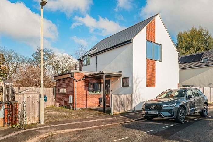 3 Bedroom Detached House For Sale In York Avenue, Headington, Oxford, OX3