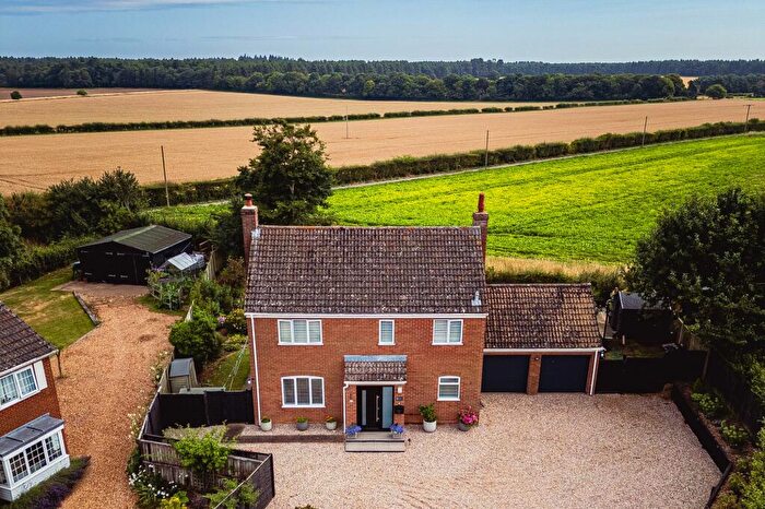 5 Bedroom Detached House For Sale In Melville Road, Croxton, IP24