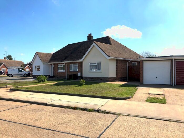 2 Bedroom Semi-Detached Bungalow To Rent In Blandford Road, Ipswich, IP3