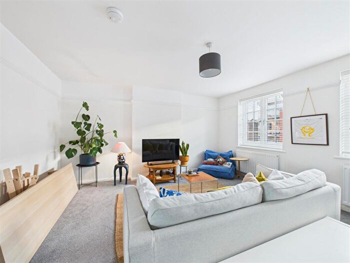 1 Bedroom Flat To Rent In Hermitage Road, Hitchin, SG5