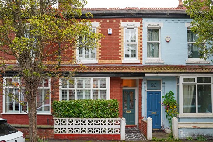 3 Bedroom Terraced House For Sale In Bury Avenue, Whalley Range, M16