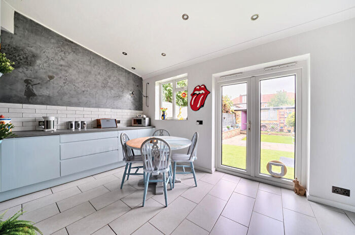 3 Bedroom Terraced House For Sale In Manor Road, Mitcham, CR4