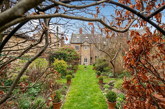 5 Bedroom End Of Terrace House For Sale In Church Street, Crewkerne, Somerset, TA18