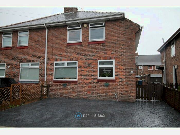 3 Bedroom Semi-Detached House To Rent In Kenton Crescent, Newcastle Upon Tyne, NE3
