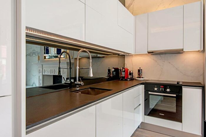 2 Bedroom Apartment To Rent In Goldhurst Terrace, South Hampstead, NW6