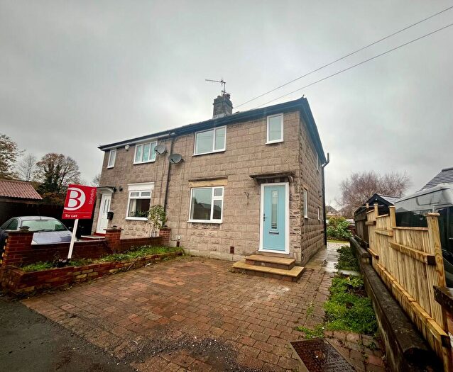 3 Bedroom House To Rent In Sydney Street, Brampton, Chesterfield, S40