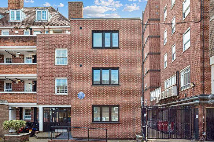 1 Bedroom Flat For Sale In Flat B, Polygon Road, London, NW1