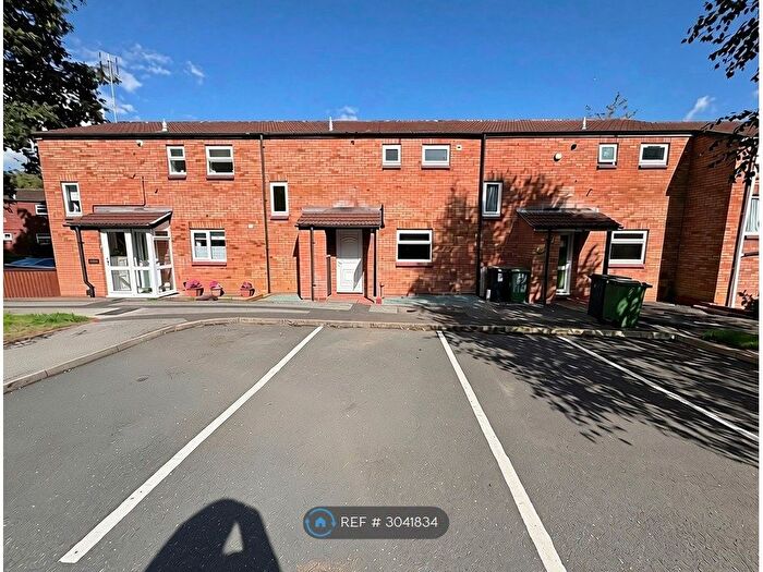 3 Bedroom Terraced House To Rent In Patch Lane, Redditch, B98