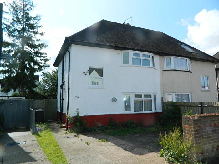 3 Bedroom Semi-Detached House To Rent In St Georges Crescent, Cippenham, Berkshire, SL1