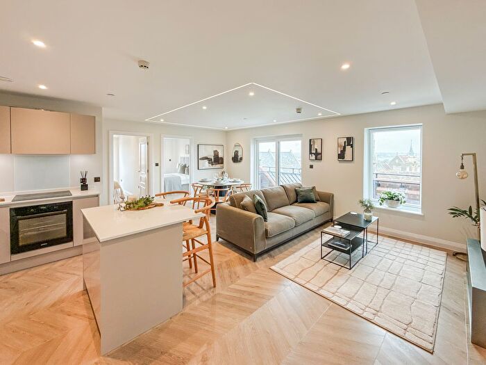 2 Bedroom Flat To Rent In Princes Street, Dorchester, DT1