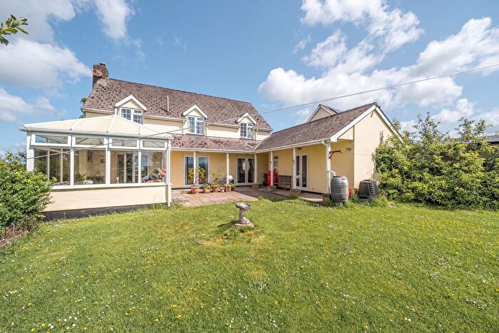 4 Bedroom Detached House For Sale In Church Road, Highampton, Beaworthy, Devon, EX21