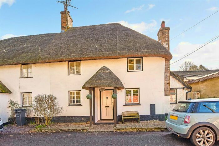 2 Bedroom Cottage For Sale In Village Street, Thruxton, Andover, SP11