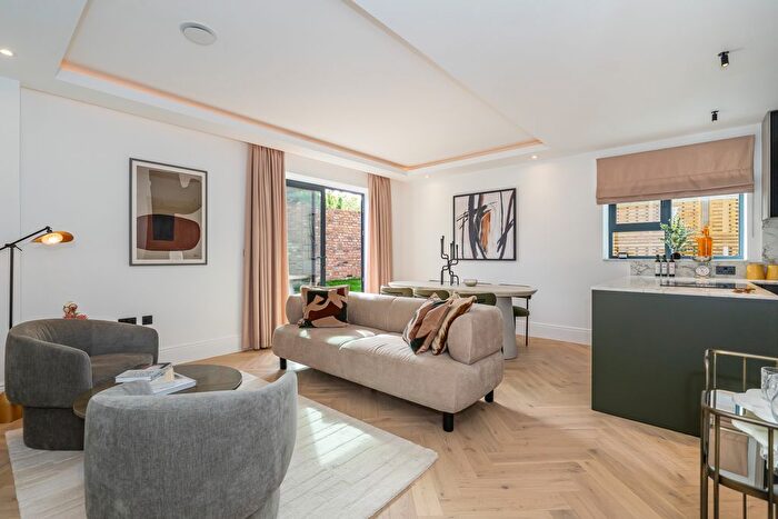 3 Bedroom Detached House For Sale In Aylestone Place, London, NW6