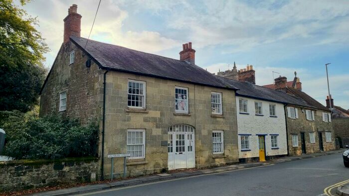 1 Bedroom Flat To Rent In Old Sarum House, Salisbury Street, Shaftesbury, Dorset, SP7
