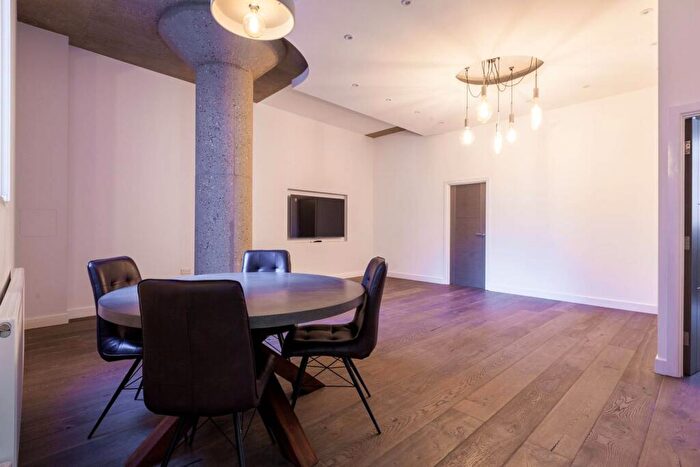 2 Bedroom Flat To Rent In Saffron Hill, Clerkenwell, London, EC1N