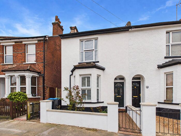 2 Bedroom Semi Detached House For Sale In Dering Road, Croydon, CR0