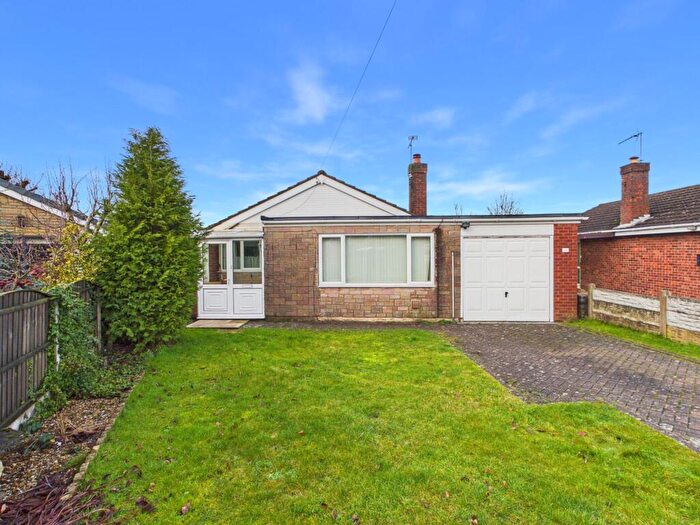 2 Bedroom House For Sale In Glebe Close, Holmewood, S42