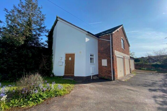 1 Bedroom Flat To Rent In Tamworth Road, Lichfield, WS14