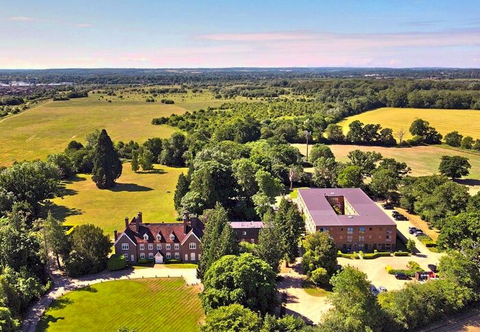 2 Bedroom Flat For Sale In Astwick Manor, Coopers Green Lane, Hatfield, Hertfordshire, AL10