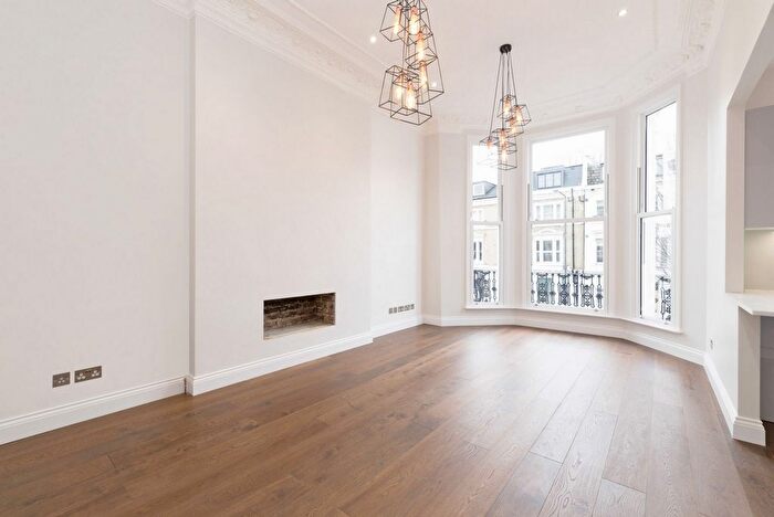 2 Bedroom Flat To Rent In Holland Rd, Holland Park, W14