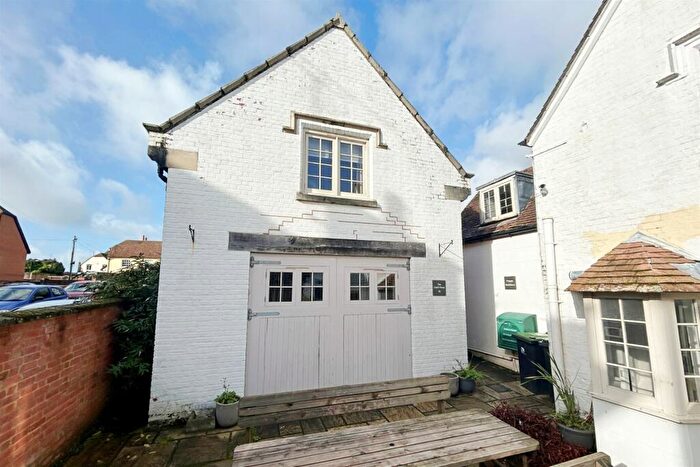 2 Bedroom Detached House To Rent In Wimborne, BH21