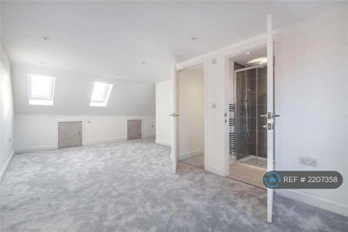 4 Bedroom Terraced House To Rent In Lance Road, Harrow, HA1