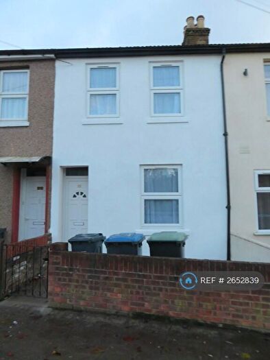 4 Bedroom Terraced House To Rent In Town Road, London, N9