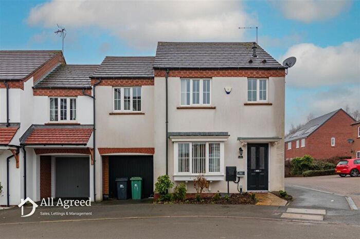 4 Bedroom Semi Detached House For Sale In Denby Bank, Marehay, Ripley, DE5