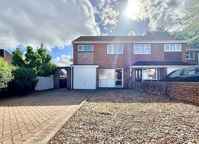 3 Bedroom Semi Detached House For Sale In Yew Tree Lane, Coseley, WV14