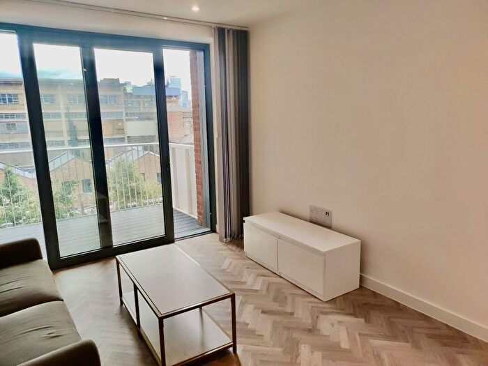 1 Bedroom Flat To Rent In River Apartments, Gillender Street, London, E3