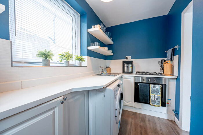 2 Bedroom Semi-Detached House For Sale In Gainsford Road, Southampton, SO19