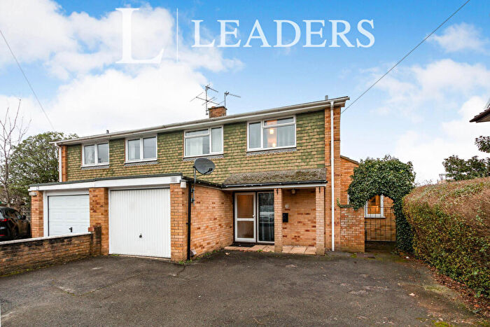 3 Bedroom House To Rent In Send Road, Send, Woking, GU23