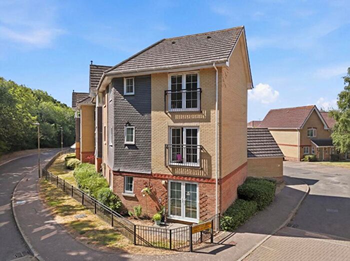 2 Bedroom Apartment For Sale In Priestley Road, Stevenage, SG2