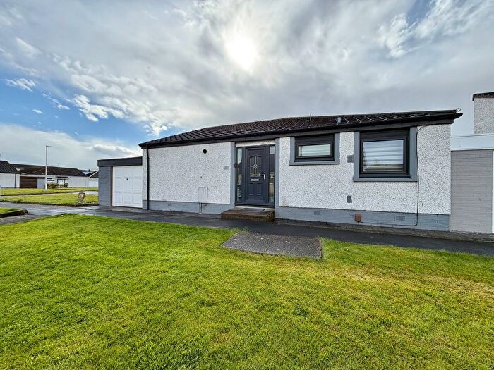 3 Bedroom Bungalow For Sale In Cairngorm Road, Grangemouth, FK3