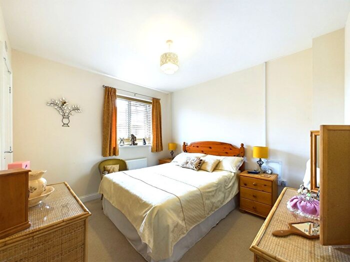 3 Bedroom End Of Terrace House For Sale In Hereson Road, Broadstairs, CT10